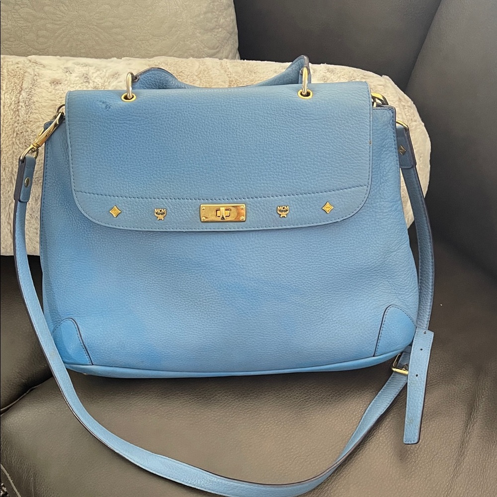 MCM Germany Large 2 way bag, top handle, crossbody. Elegant Blue Leather Handbag